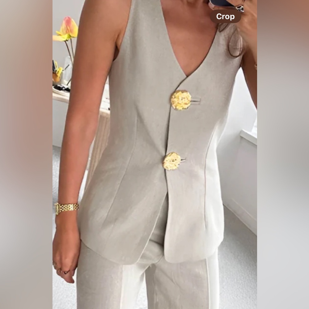 Composition: 95% Polyester, 5% Cotton
Design: Plain, Button, Split
Style: Casual